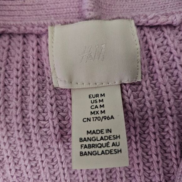 H&M Women's Soft Lavender Knit 3 Button Size Medium Cardigan - Picture 6 of 6